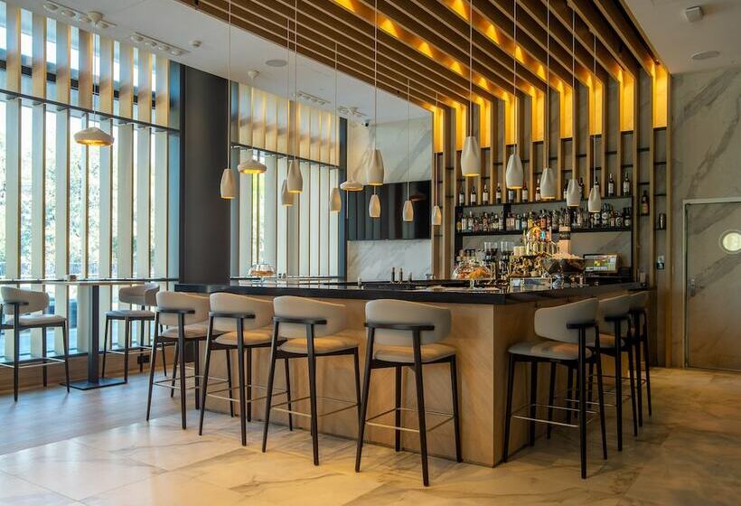 هتل Granada Center