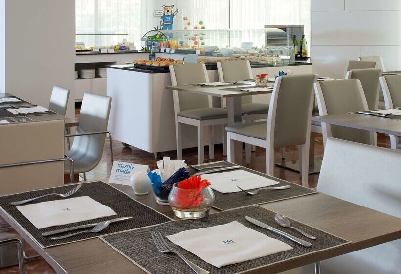 فندق NH Avenida Jerez