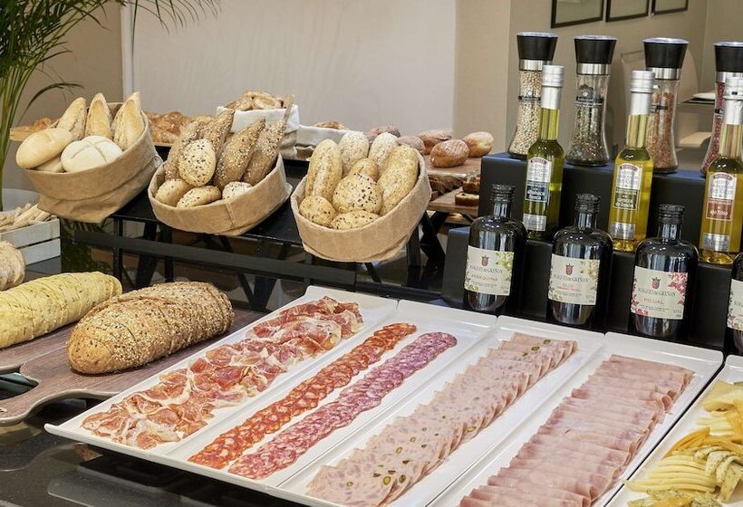 فندق NH Avenida Jerez