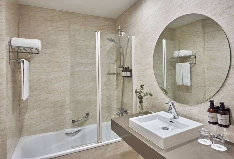 فندق NH Avenida Jerez