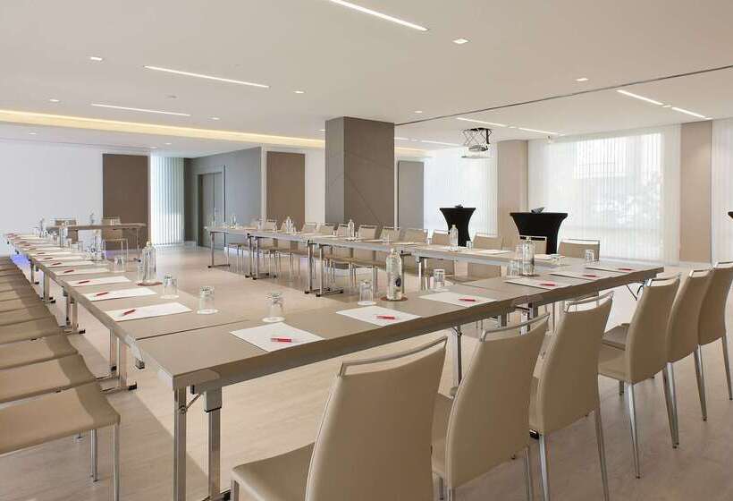 هتل NH Collection San Sebastian Aranzazu