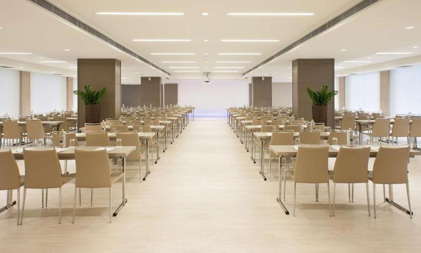 هتل NH Collection San Sebastian Aranzazu