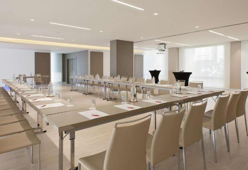 هتل NH Collection San Sebastian Aranzazu