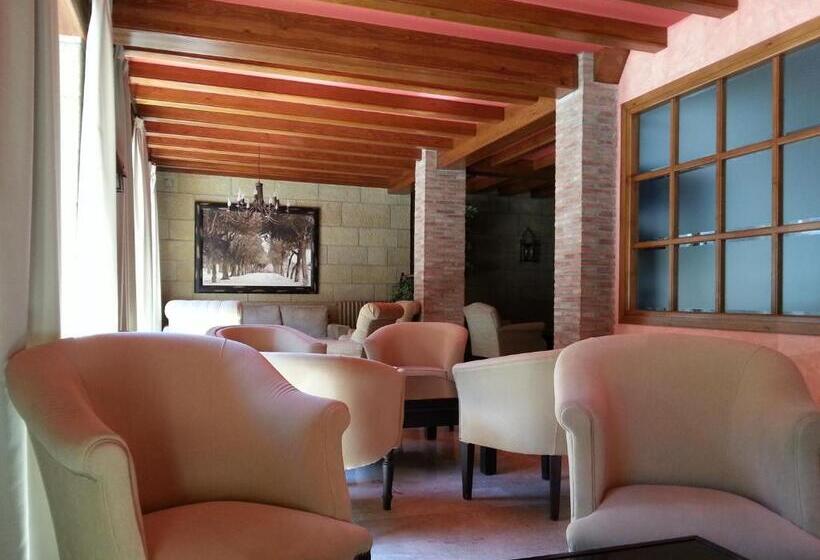 فندق Villa De Canfranc
