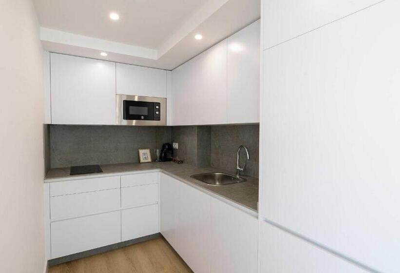 هتل Apartamentos Rotilio