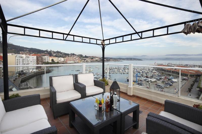 هتل Apartamentos Rotilio