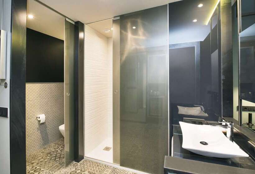 هتل Barcelo Ourense