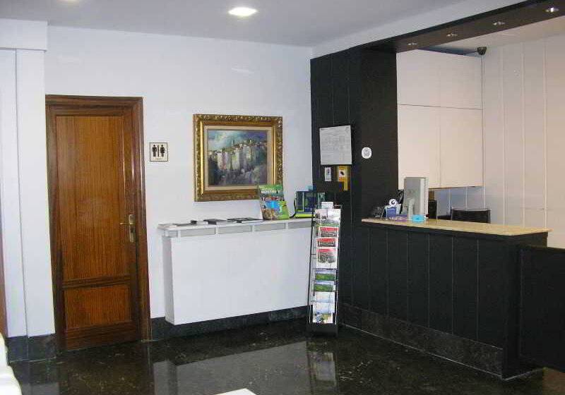 Отель Don Carlos