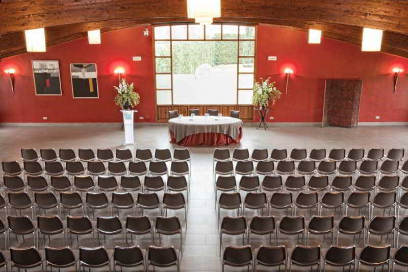 Отель Don Carlos