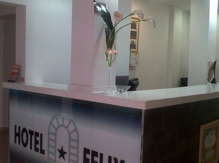 فندق Felix