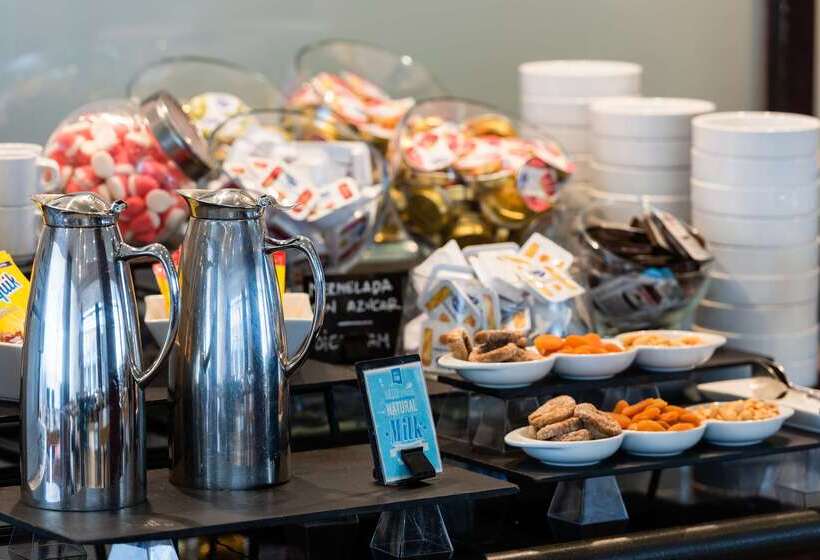 هتل Madrid Plaza De España, Affiliated By Meliá