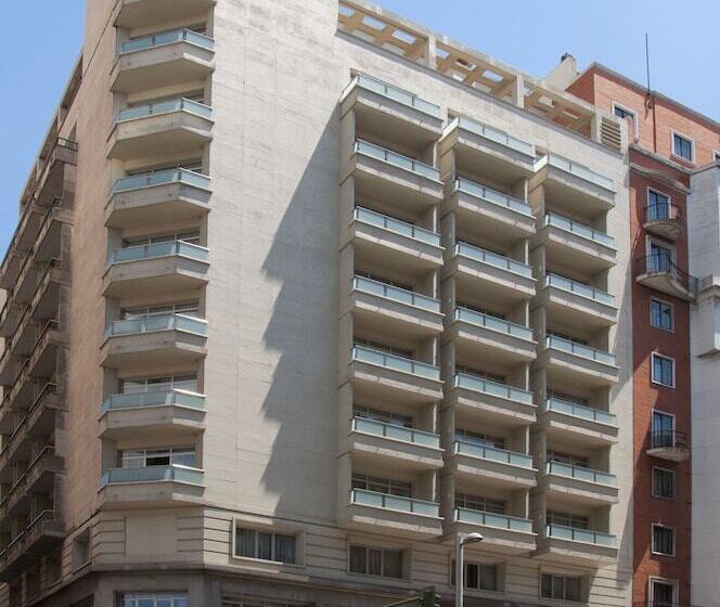 هتل Madrid Plaza De España, Affiliated By Meliá