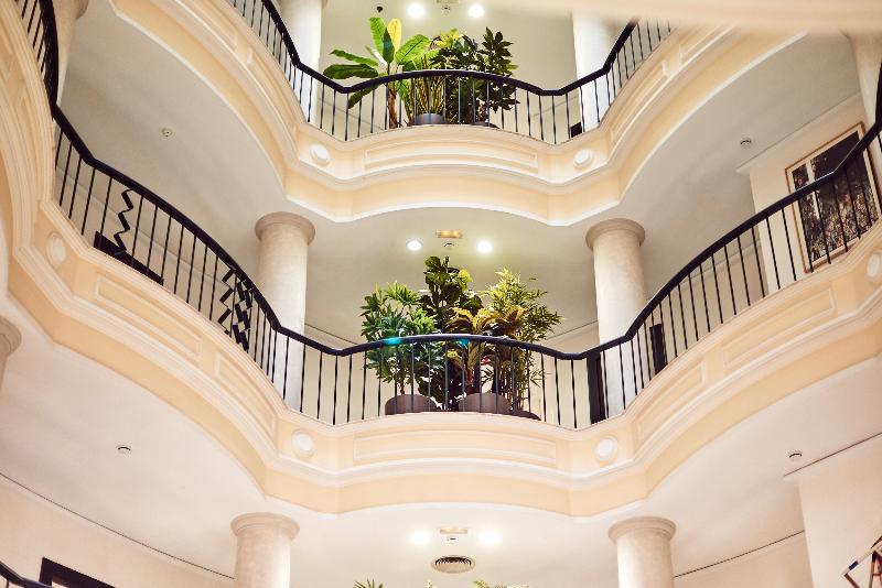 هتل Occidental Leon Alfonso V