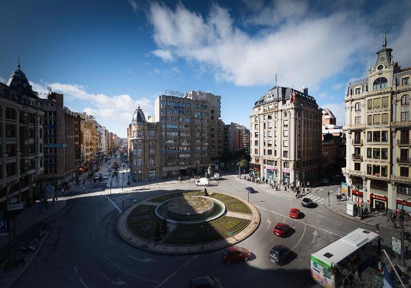 هتل Occidental Leon Alfonso V