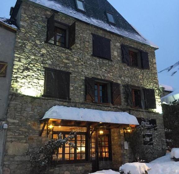 فندق Sno Mont Romies
