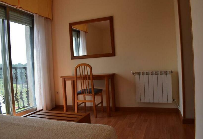 هتل Vida Playa Paxarinas