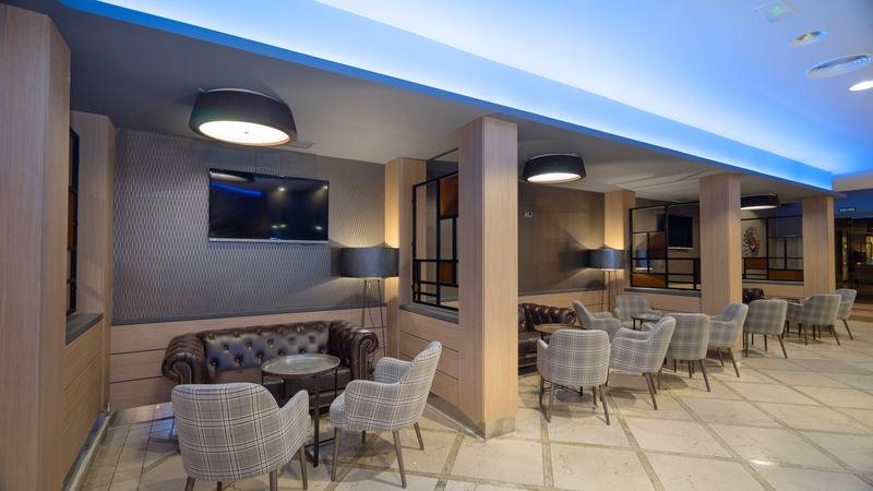 هتل Estival Torrequebrada