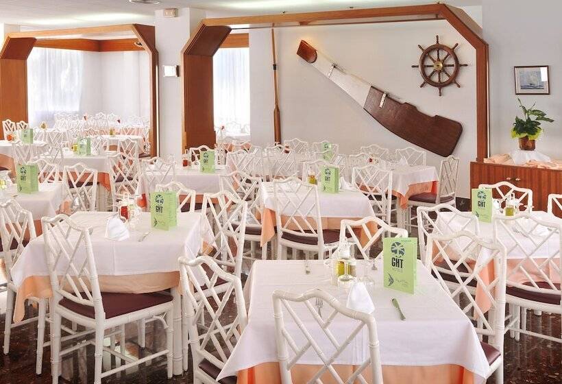 هتل Ght Aquarium & Spa