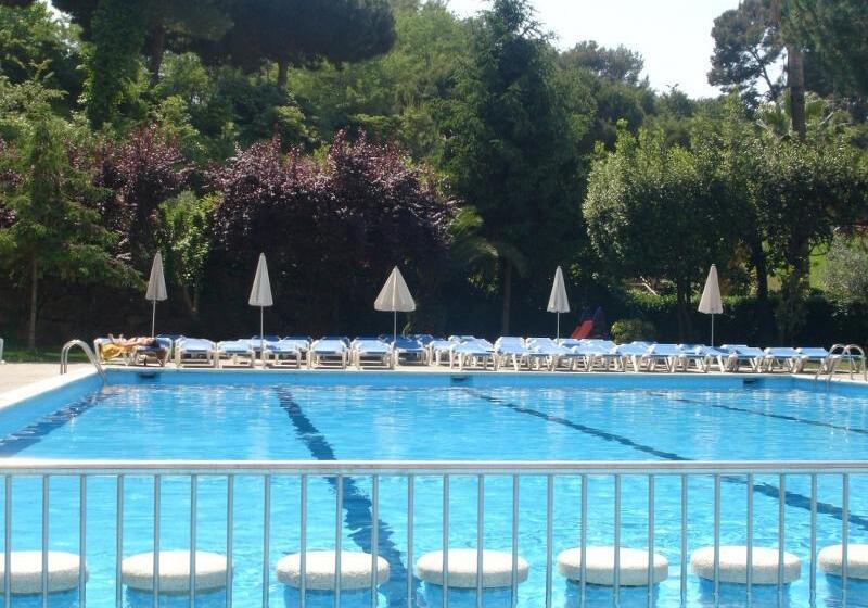 هتل Gran Garbi & Aquasplash