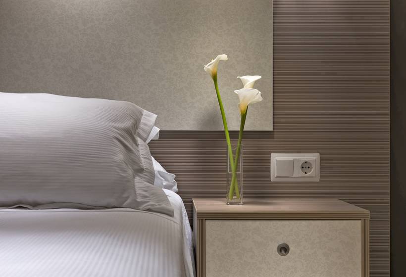 هتل H10 Cambrils Playa