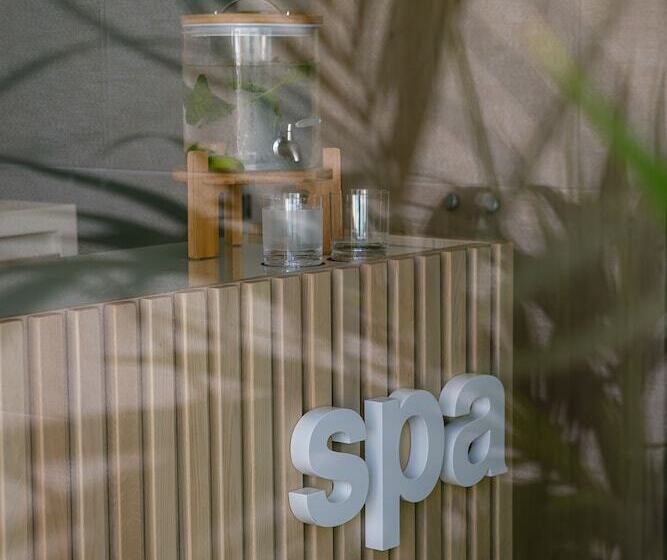 هتل Helios Lloret