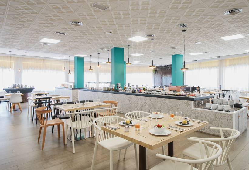 בית מלון כפרי Lloret Santa Rosa By Pierre & Vacances