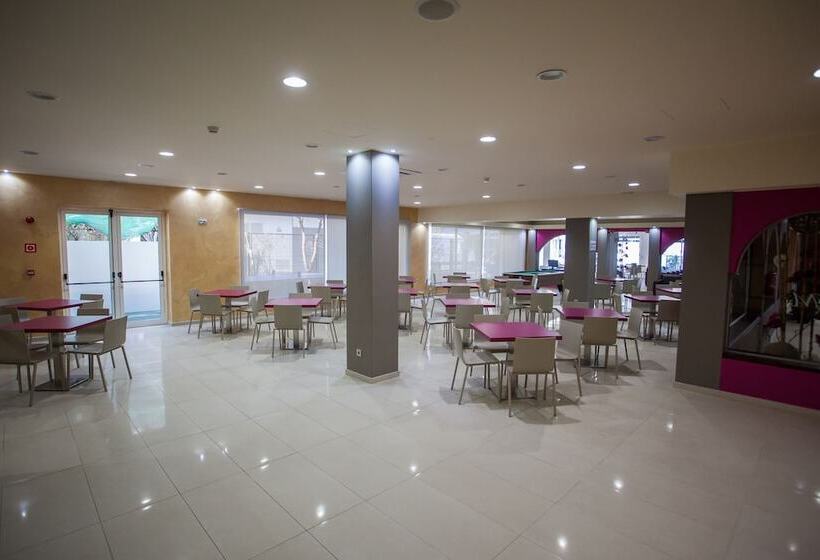 هتل Maria Del Mar