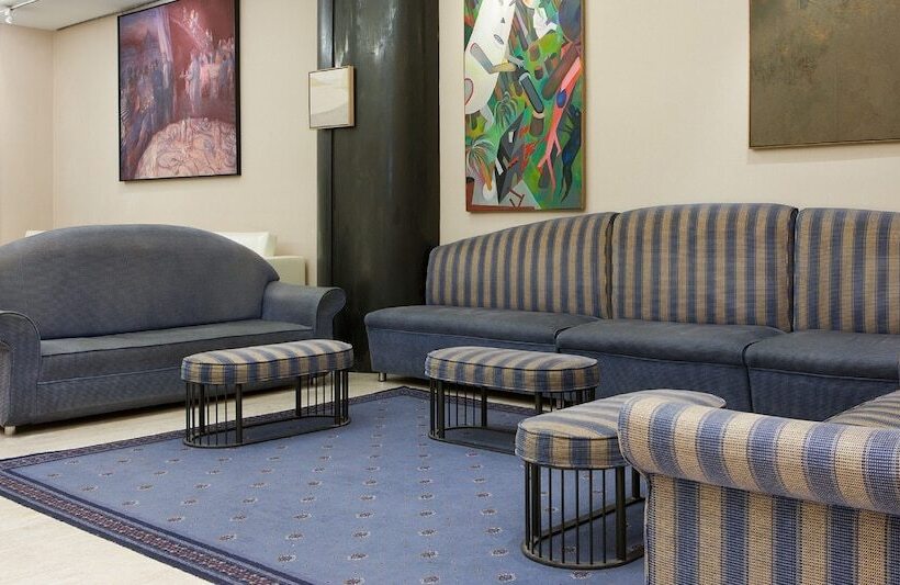 هتل NH Bilbao Deusto