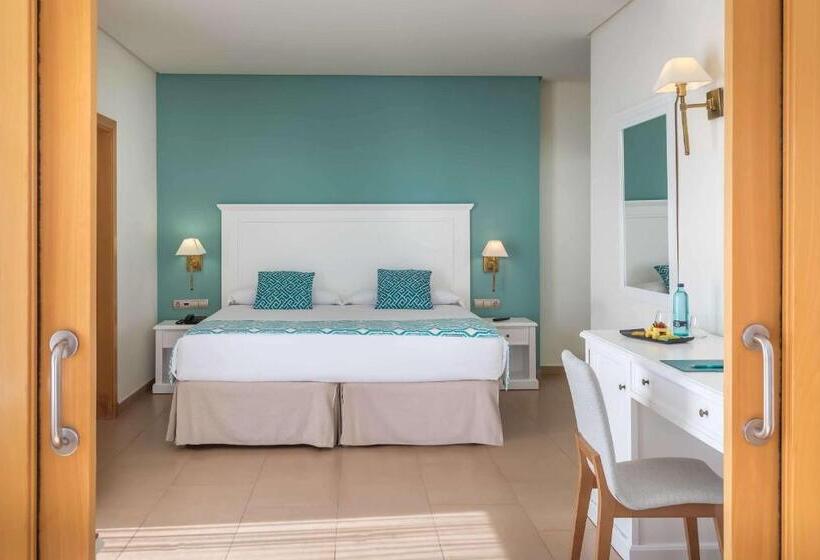 בית מלון כפרי Occidental Torremolinos Playa