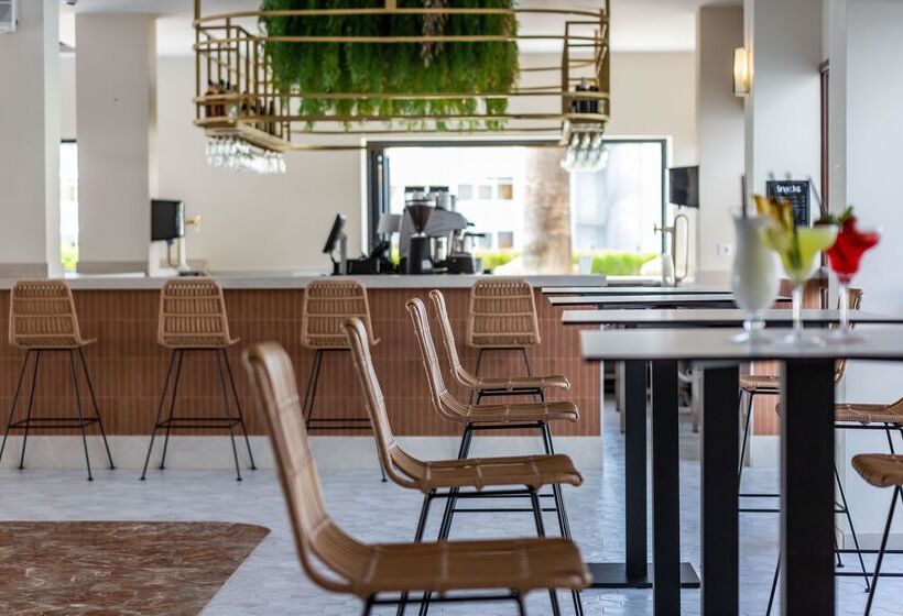 هتل Thb San Fermin