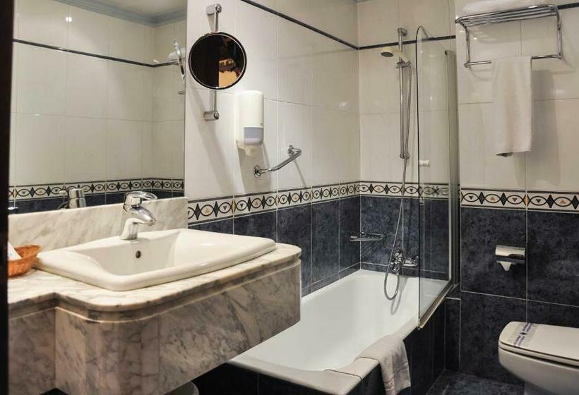 هتل Urban Salamanca