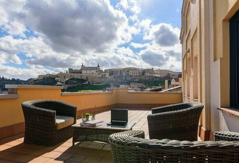 Отель Zentral Mayoral