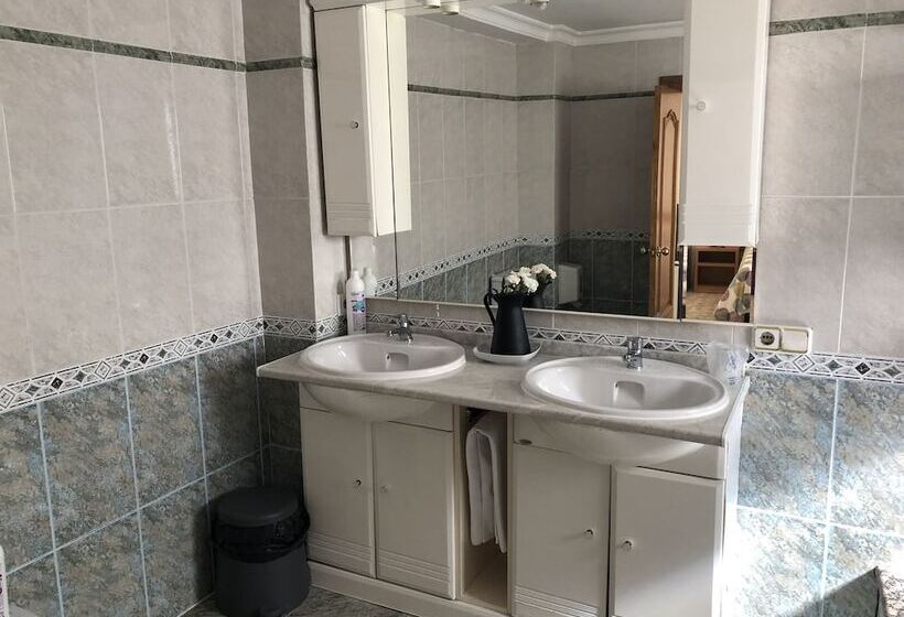 Hostal Andrés