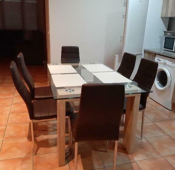 Хостел Apartamentos Mirador De Gúdar