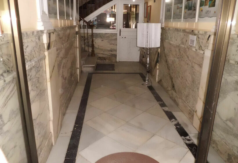 Hostal Lima