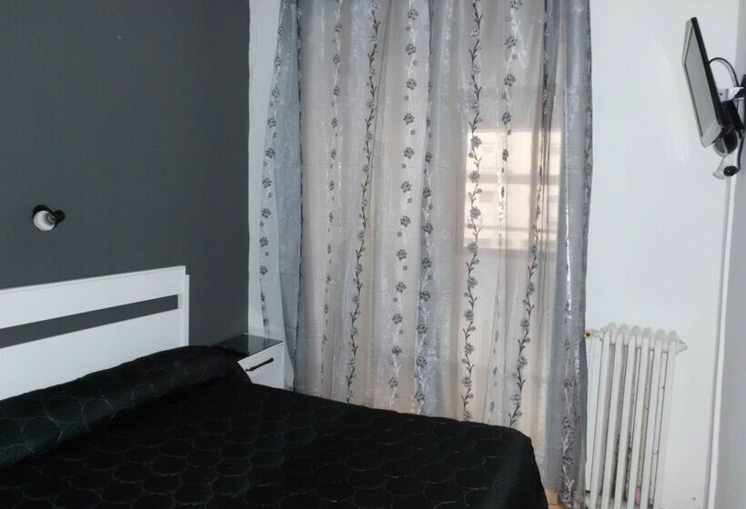Hostal Lima