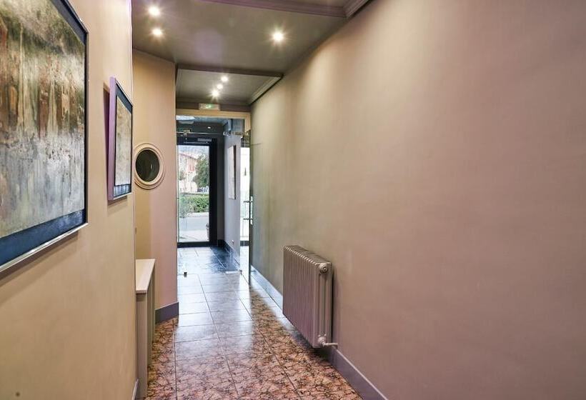 פונדק Sotopalacio Hsr