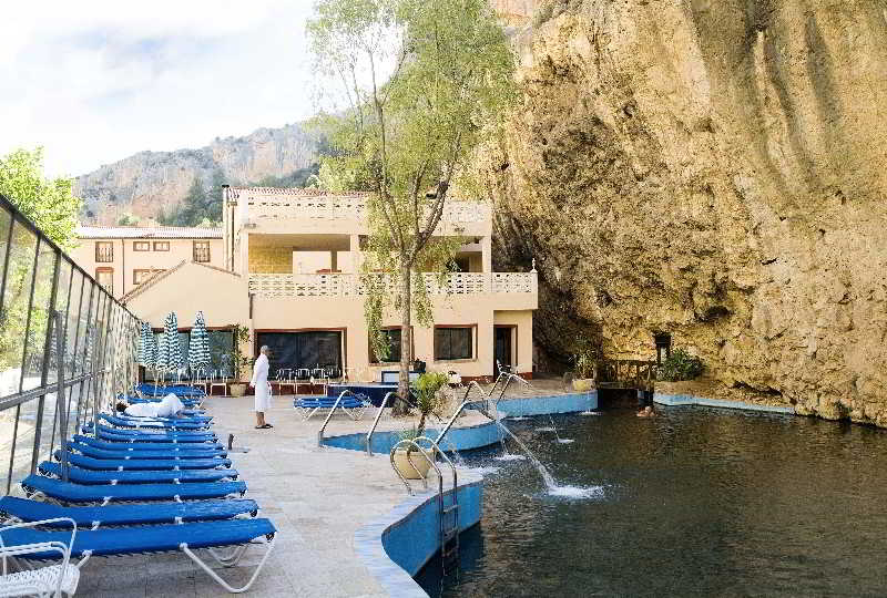 هتل Balneario De La Virgen