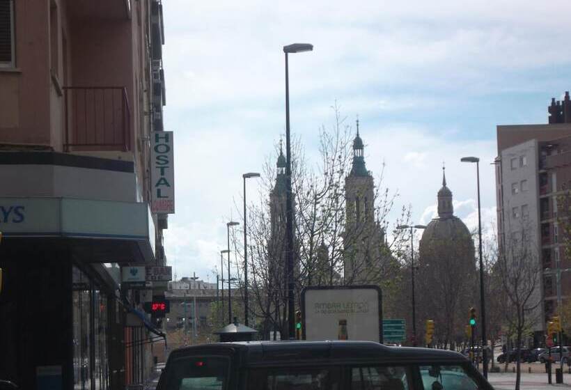 هتل Hostal Cumbre