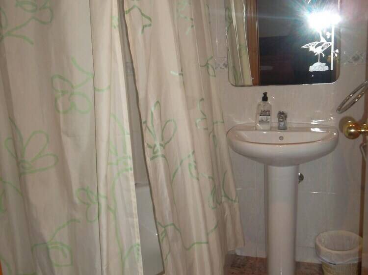 هتل Hostal Cumbre