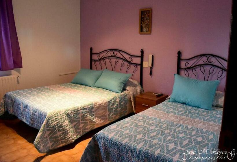 בית מלון כפרי Hostal Restaurante El Final