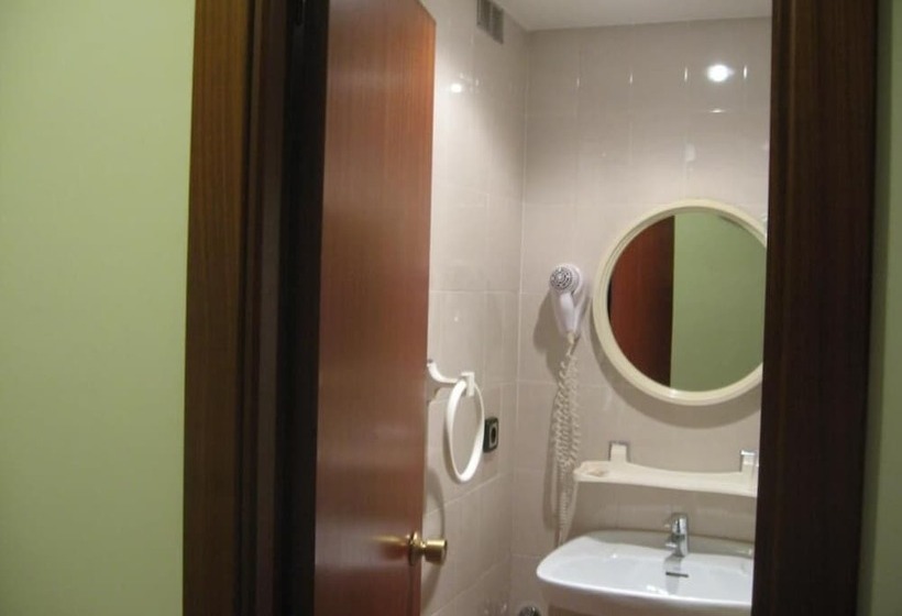 Отель Hostal Fontdemora