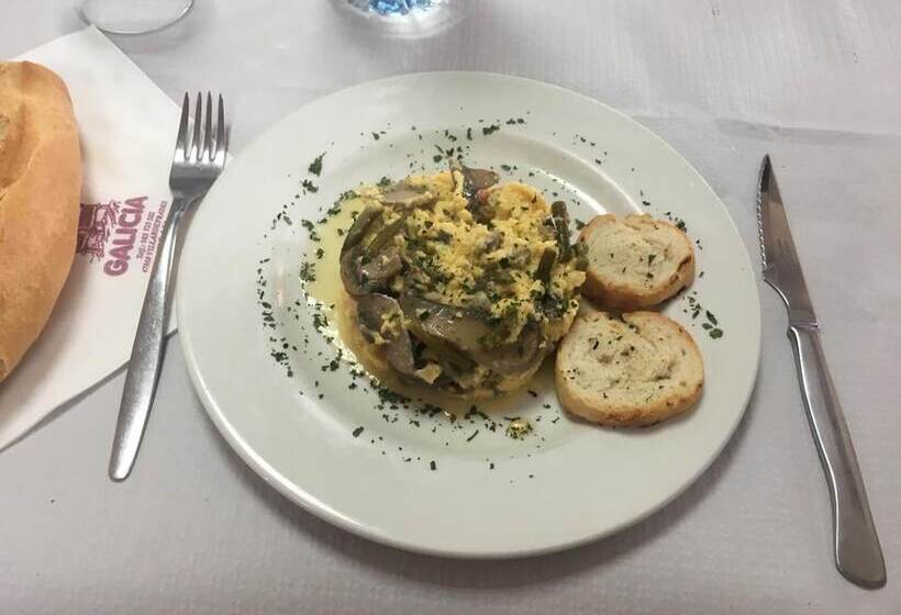 فندق Hostal Galicia