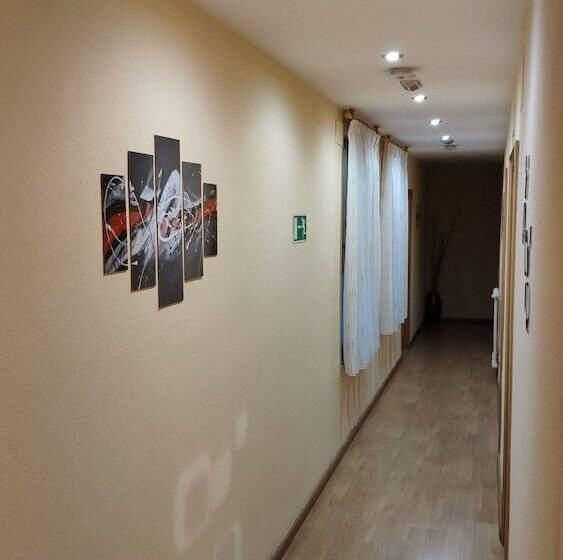 هتل Hostal Hispanico I