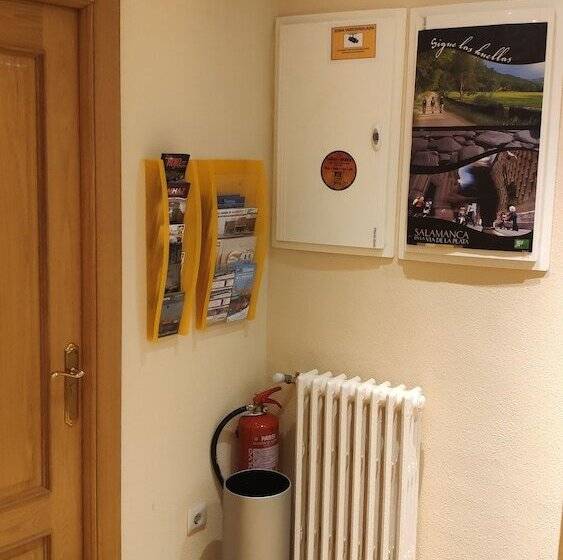 هتل Hostal Hispanico I