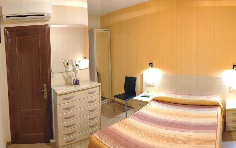 هتل Hostal Hispanico I