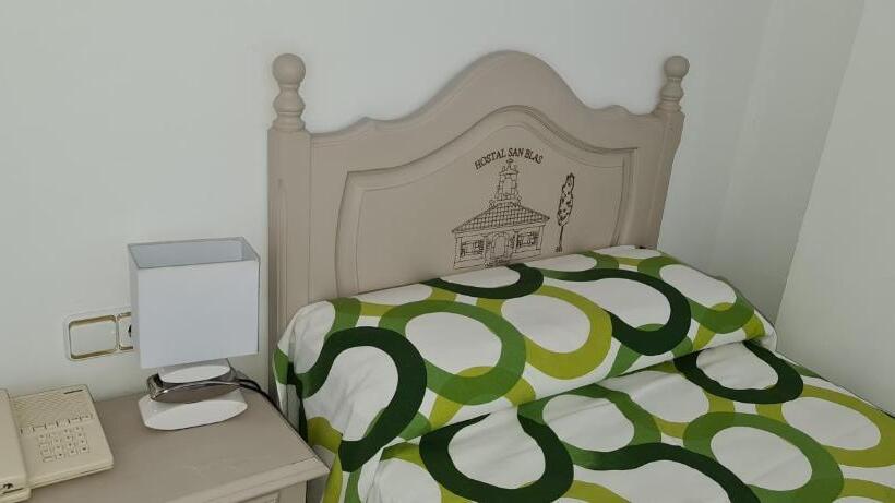 هتل Hostal San Blas