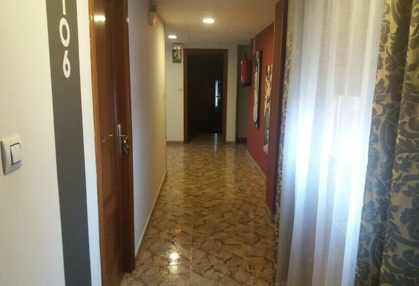 فندق Hostal Texas 2
