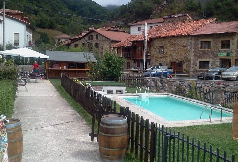 Hostal Nevandi