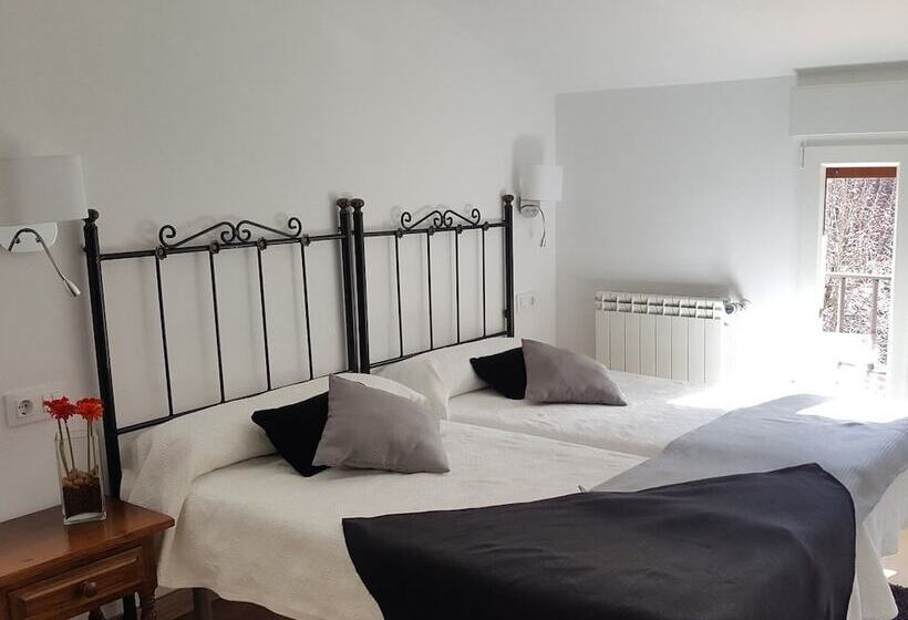 Hostal Nevandi